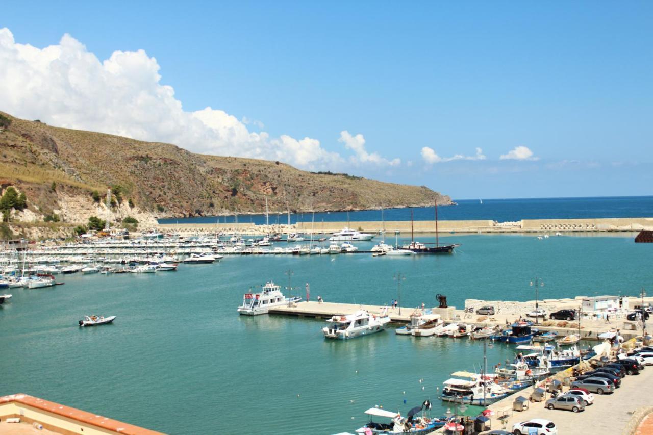 Roberto Guest House Castellammare del Golfo Buitenkant foto